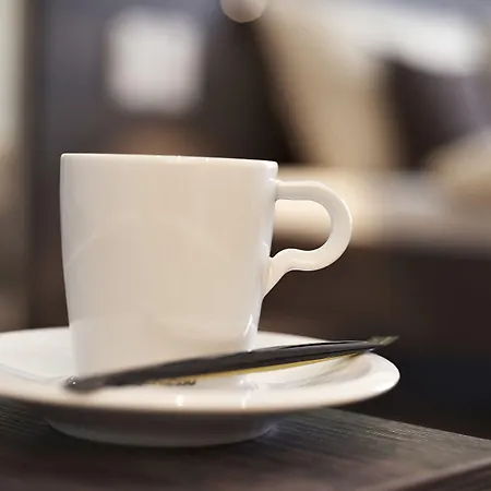 Eee 3* مارتشترينك