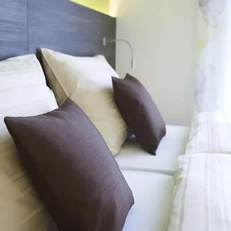 فندق Eee مارتشترينك