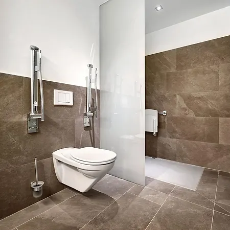 Eee ホテル マルヒトレンク